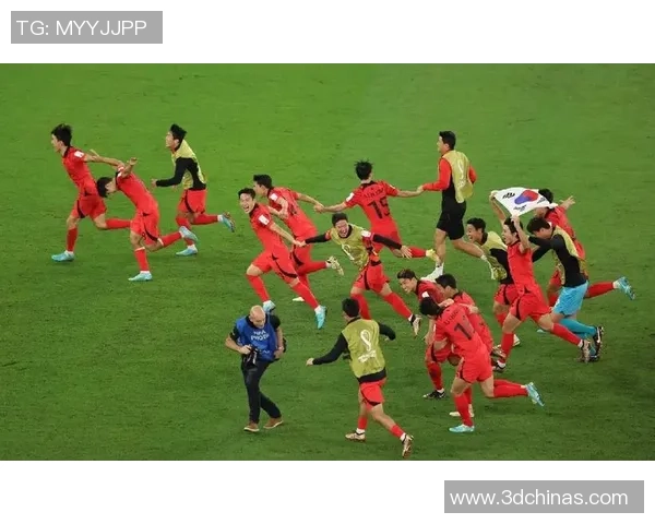 多位足球巨星同框壁纸精选 展现不凡球技与风采