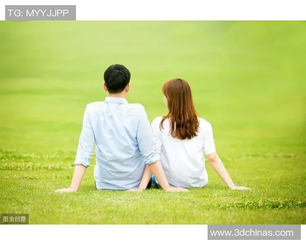 天下足球十大球星背后的女人：揭秘他们的婚姻与爱情故事